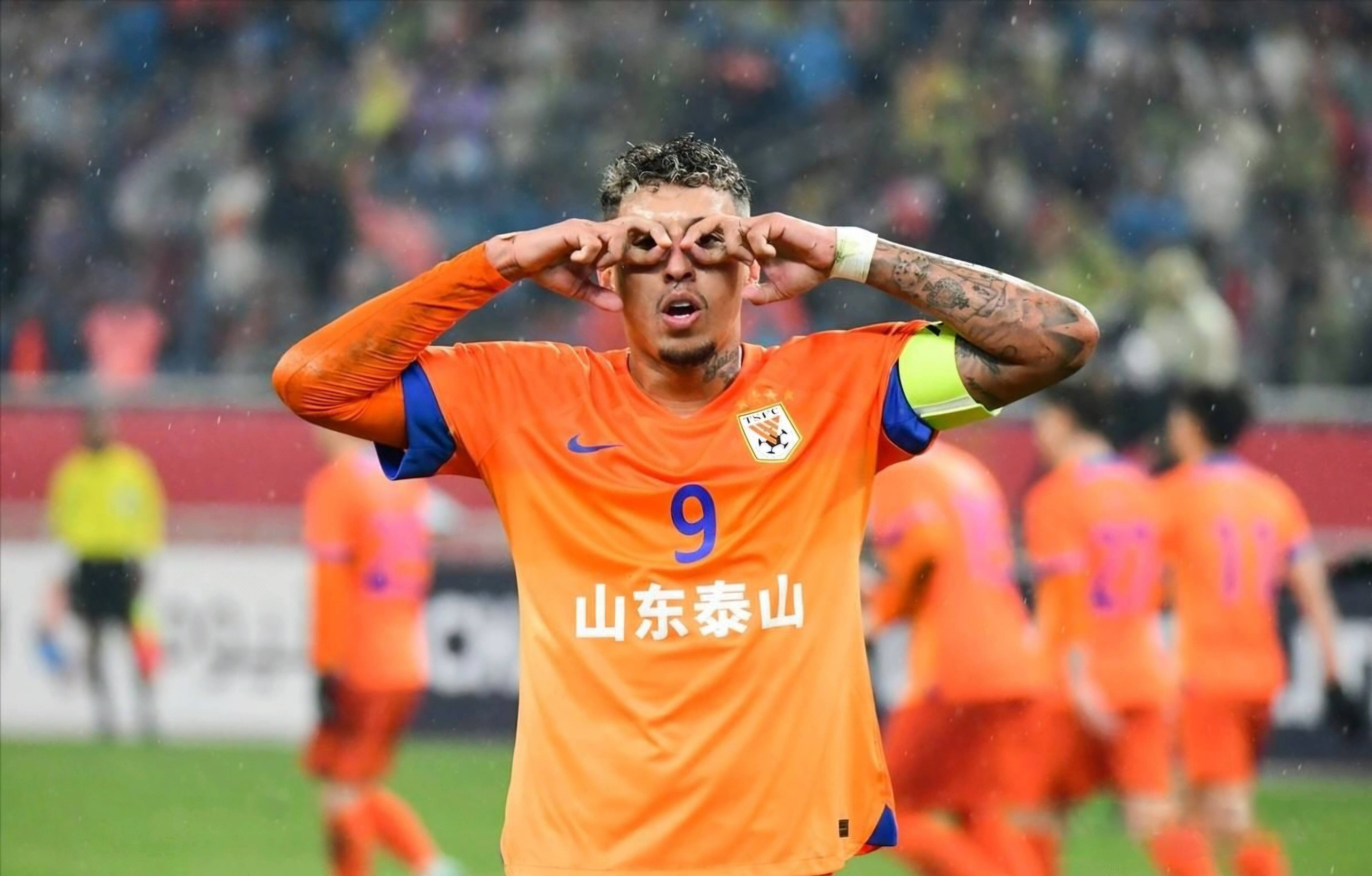 关于申花客场泰达取胜，成功闯入亚冠八强的信息