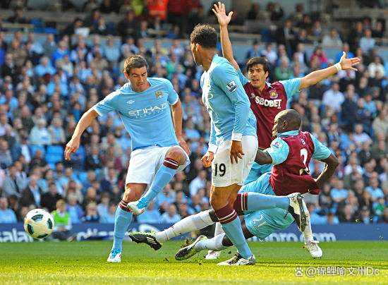 曼联对战曼城，胜者将笑到最后