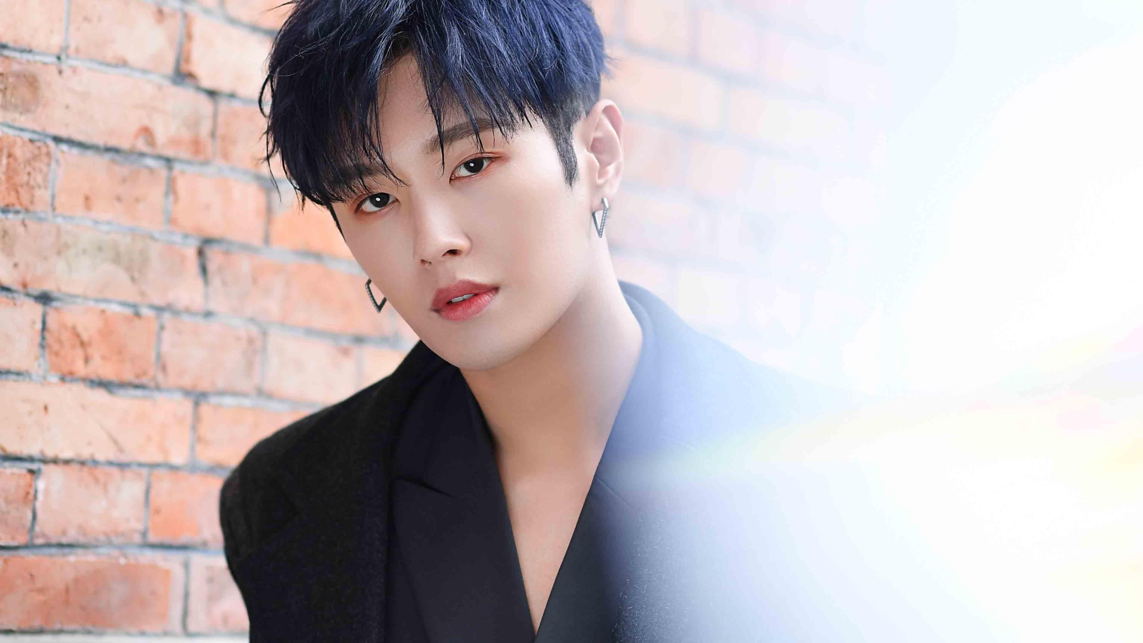 绿茵场上的基辅门将，乌克兰加时绝杀背后，德甲争冠战火映射的遥远战争回响